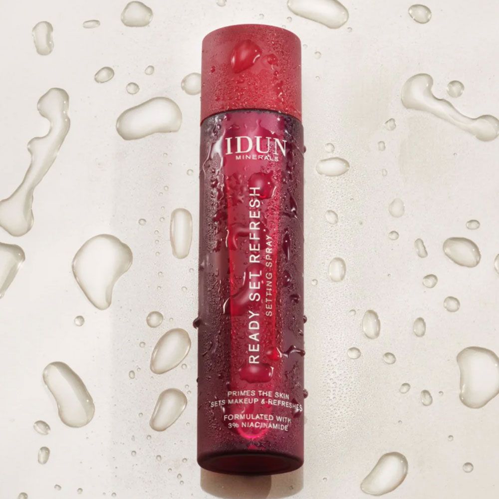 READY SET REFRESH SETTING SPRAY IDUN 4