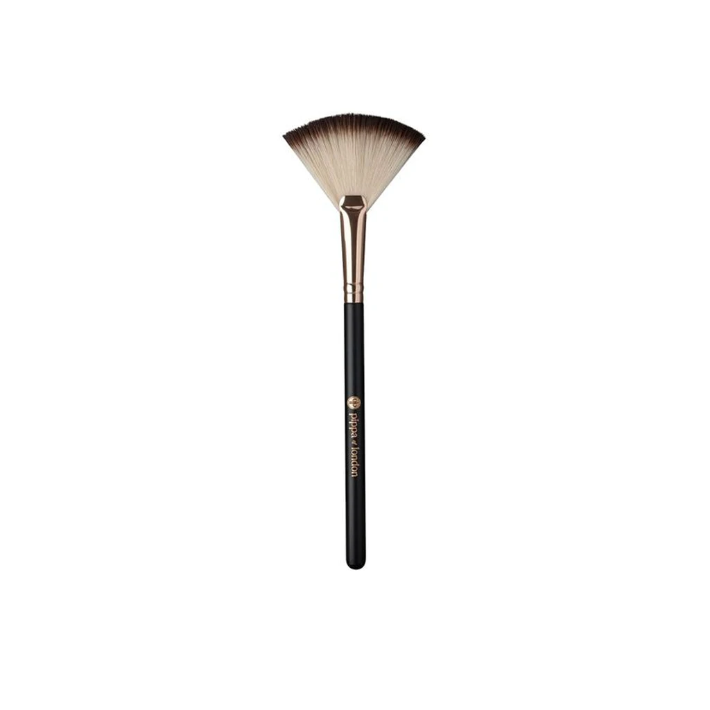 Fan-Brush-786-Pippa